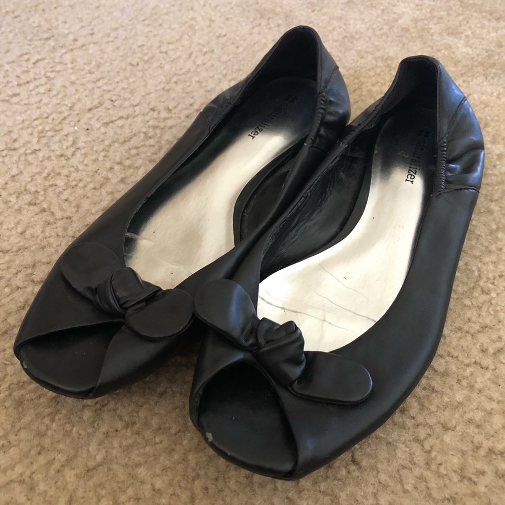 Naturalizer peep toe black flats with bow 9.5 DSW